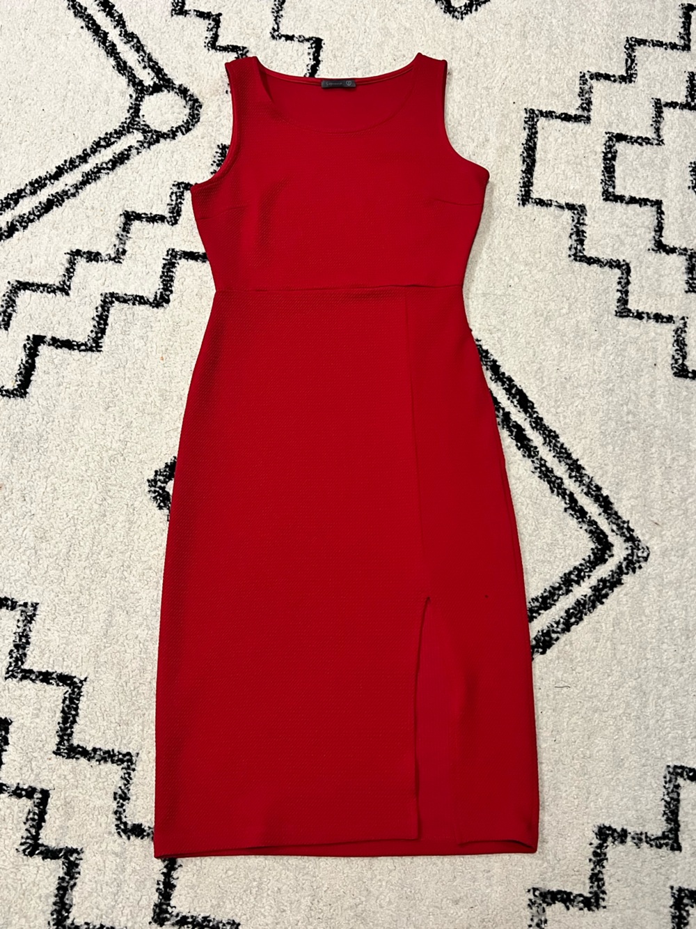 Soprano Red Sleeveless Midi Sheath Dress